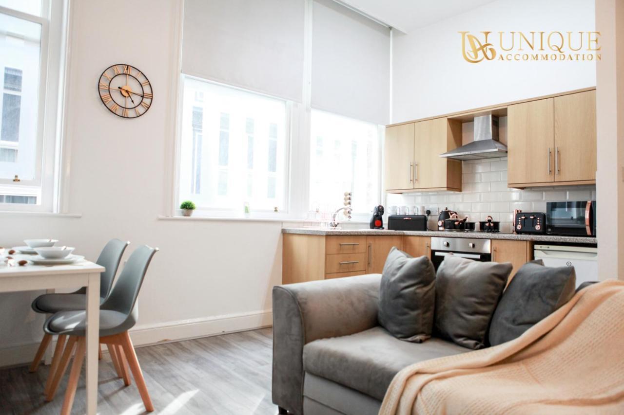 Unique Accommodation Liverpool - Luxury 2 Bed Apartments , Perfect For Business & Families, Book Now Buitenkant foto