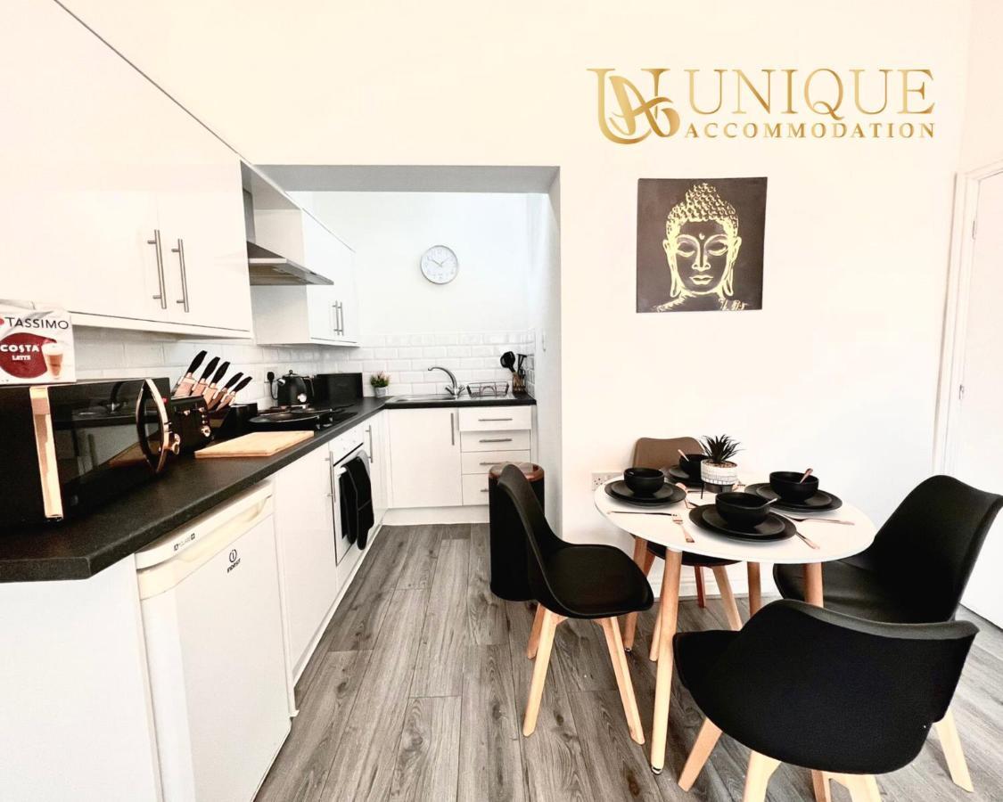 Unique Accommodation Liverpool - Luxury 2 Bed Apartments , Perfect For Business & Families, Book Now Buitenkant foto